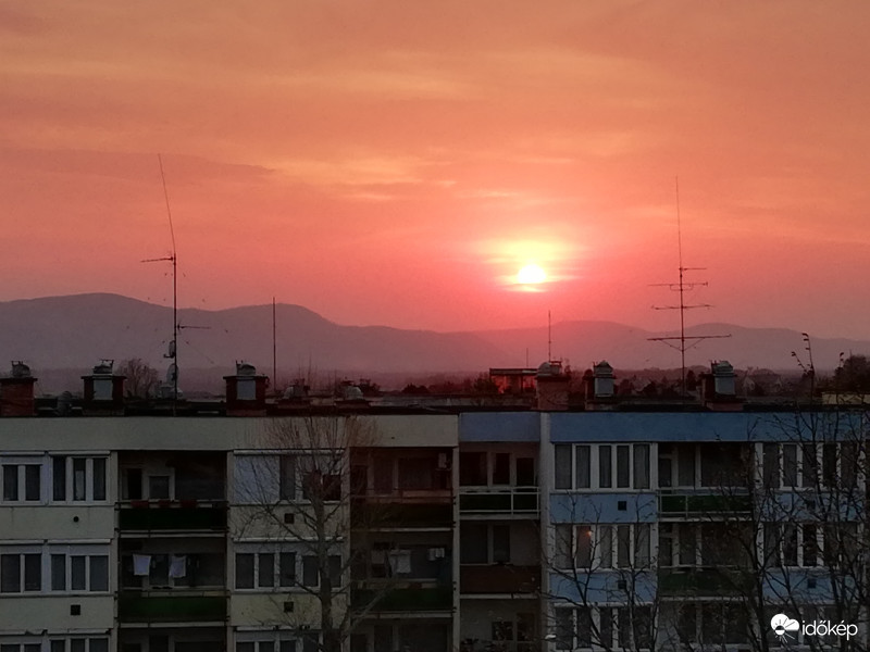 Mai naplemente