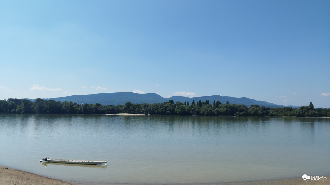 Nyár, Duna, Göd