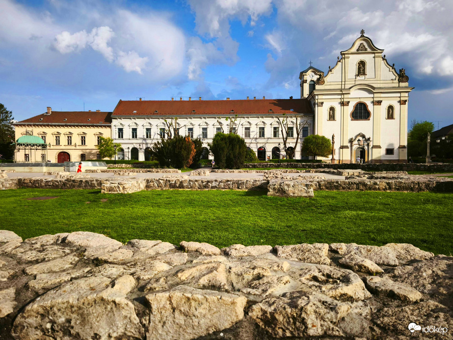 Vác