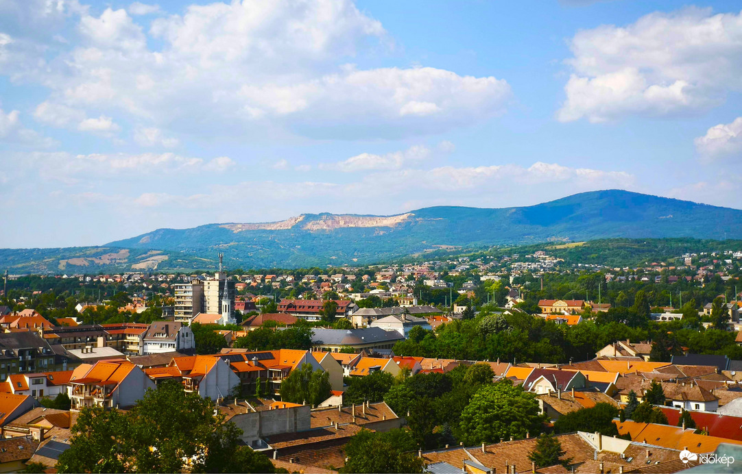 Vác