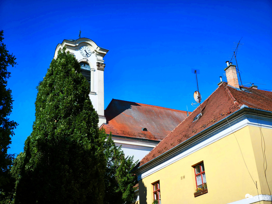 Vác