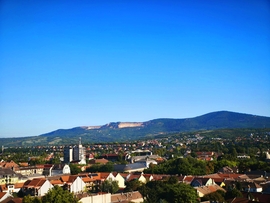 Vác