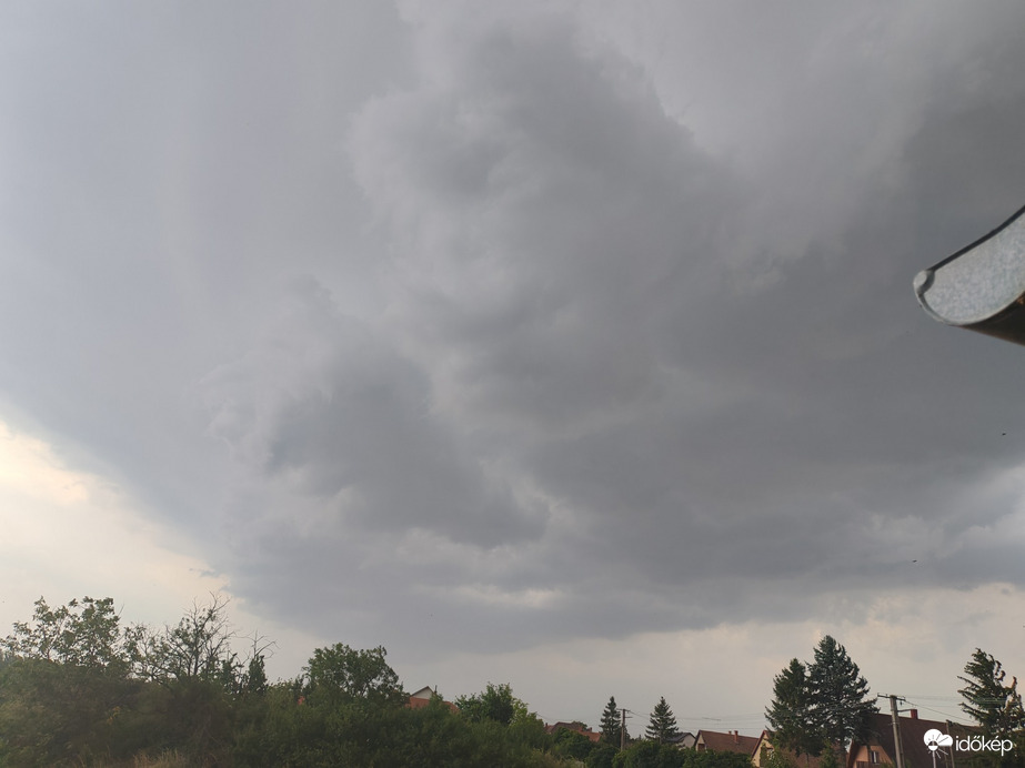 Tiszaszőlős