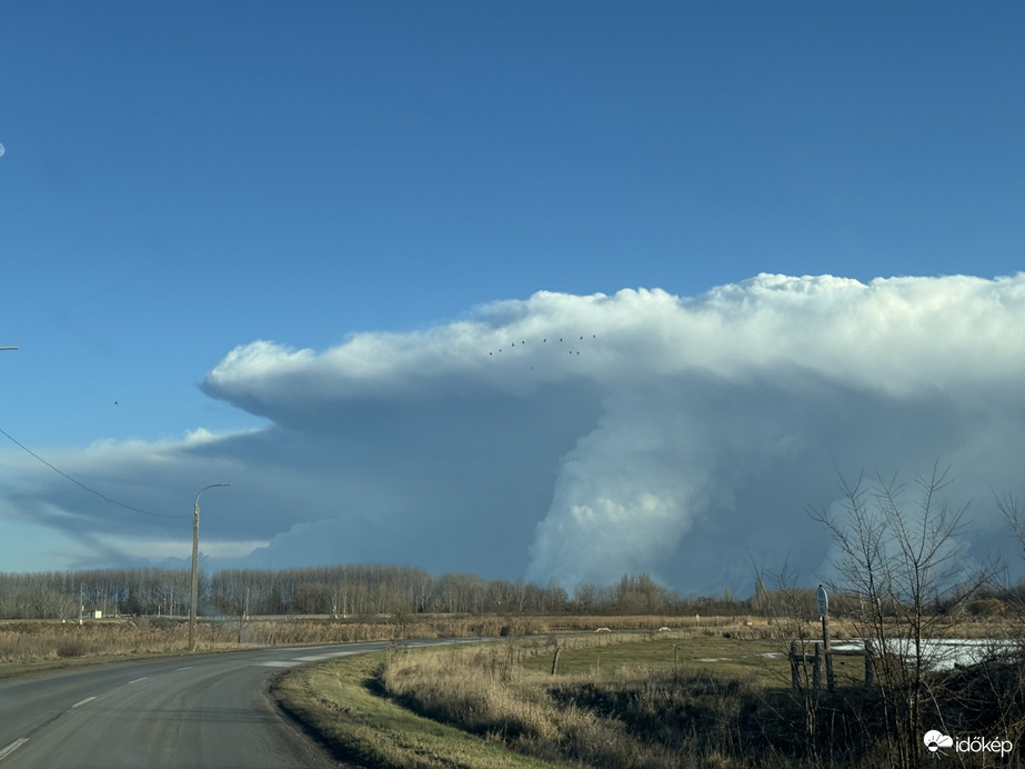 “Tornádó” Debrecen felett