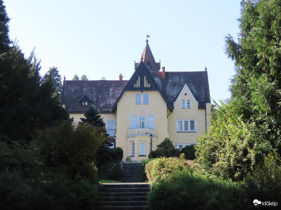 Kastélyszálló