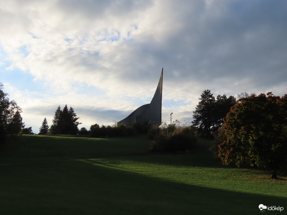 Emlékmű-domb, Szombathely