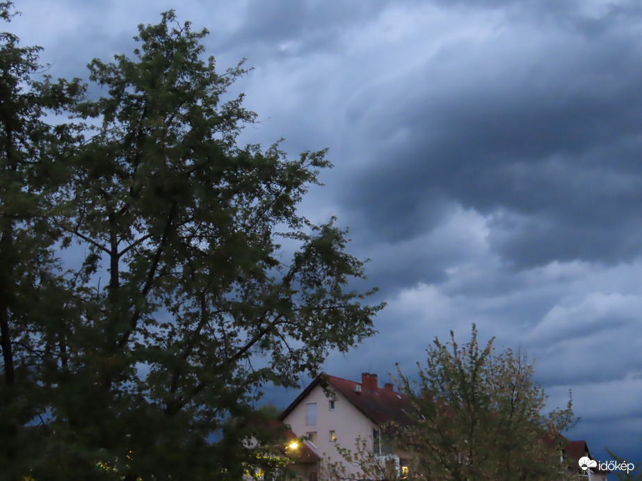 Kinéztem az ablakon 20:02