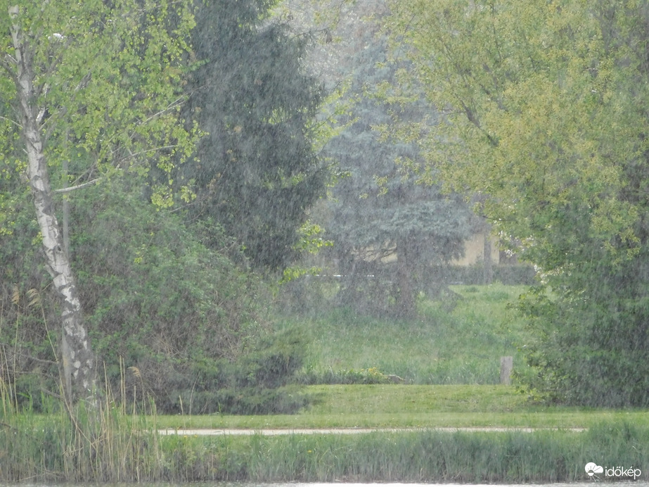 Megnyíltak az ég csatornái