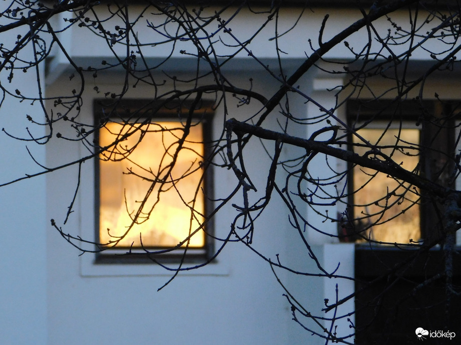Napkelte az ablakok tükrében 2023. 01. 15.