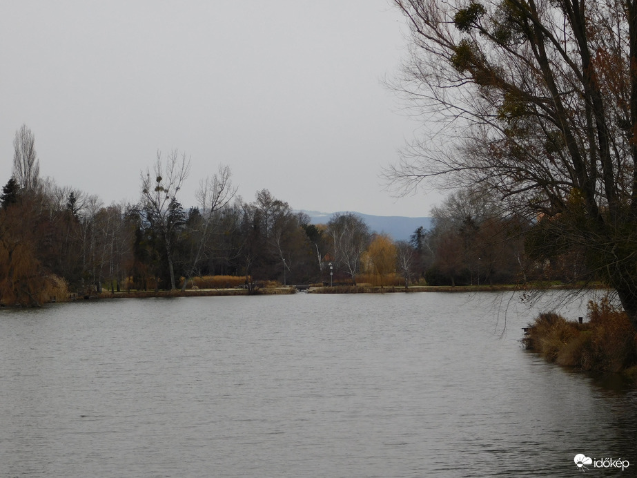 Szürke ég, szürke víz