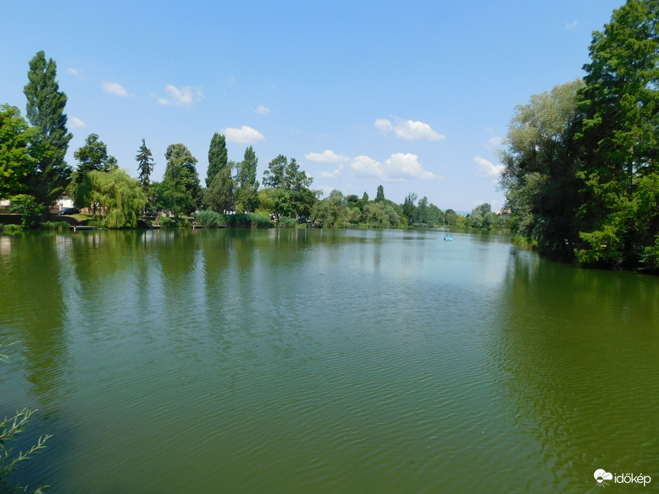 Ma délelőtt a Csónakázó-tónál