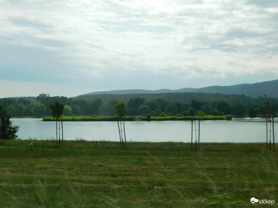 Úton hazafelé: Abért tó