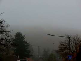 Ma ez a látvány fogadott a lépcsőházból kilépve