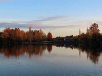 Lemenő Nap fényében