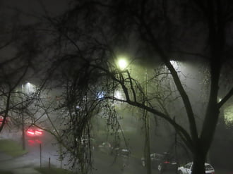 Leereszkedett a köd