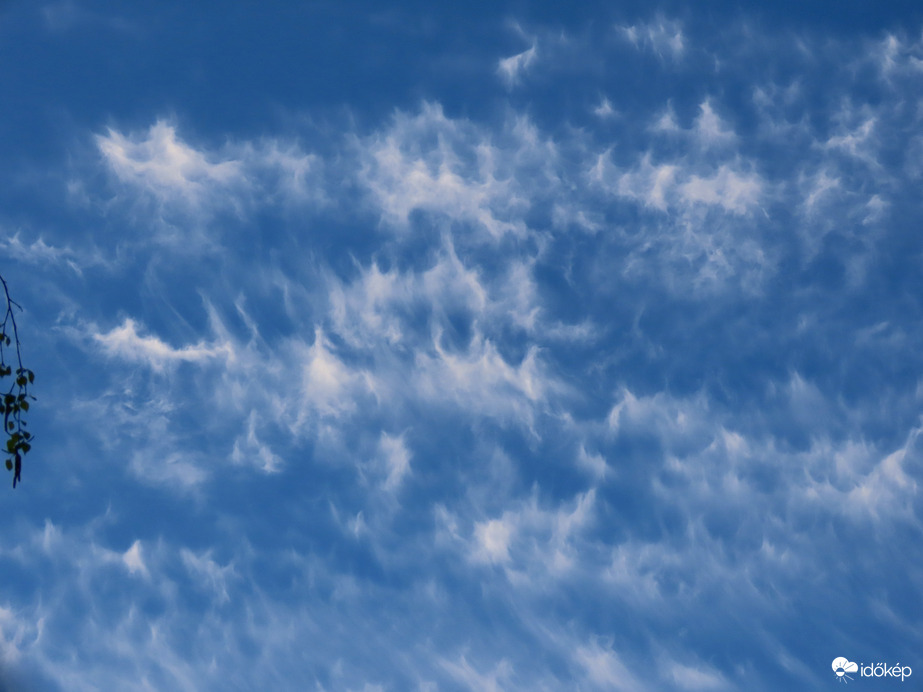 Kora reggeli égbolt 2.