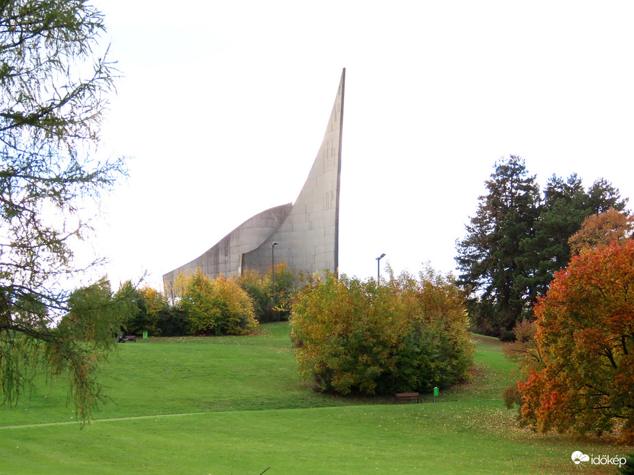 Felmentem az Emlékmű-dombra