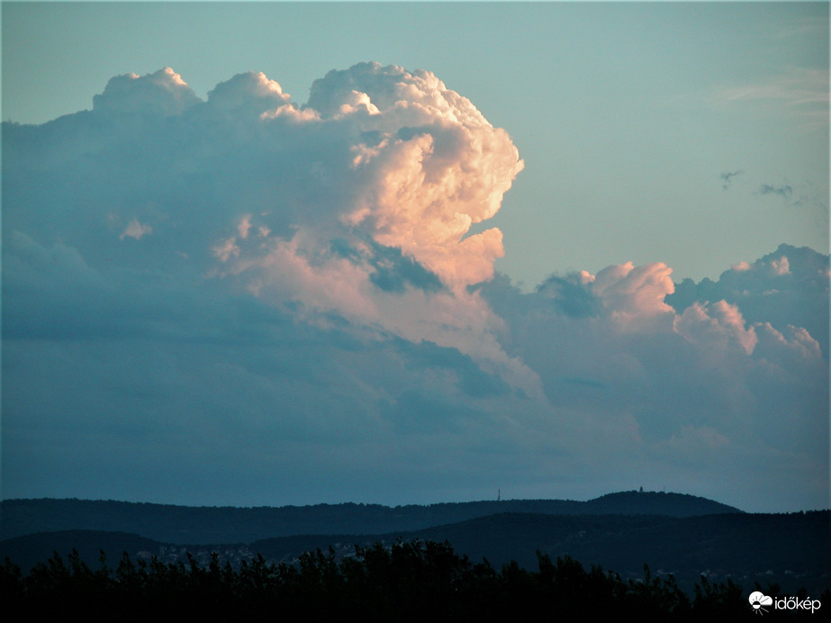 Kora esti gomolygás
