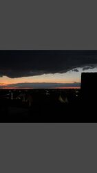 Távolban az eső