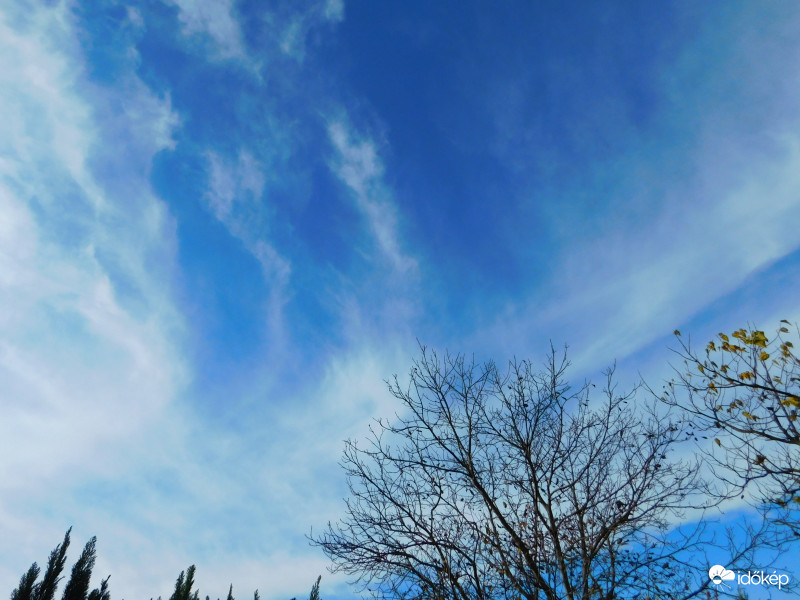 végre kék ég is volt