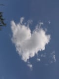 Szív alakú felhő