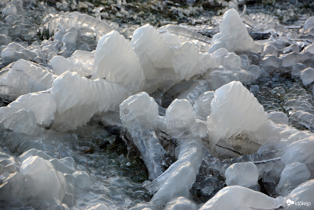Jégvarázs az Alpokalján is