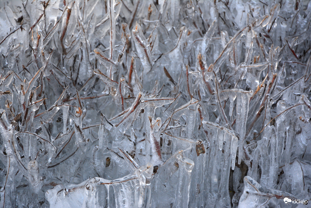 Jégvarázs az Alpokalján is 01.10.