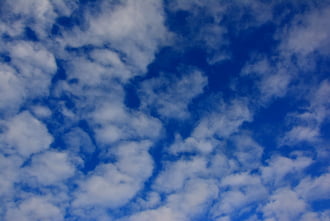 Középmagas gomolyfelhők Szombathely felett 11.26.