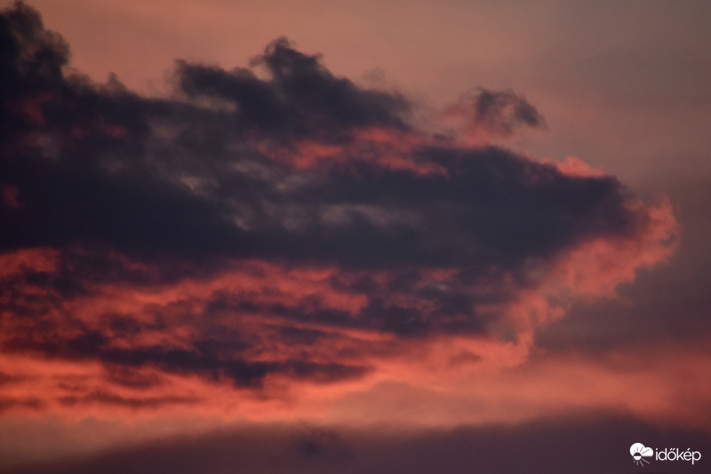Alkonyati felhő 04.22.