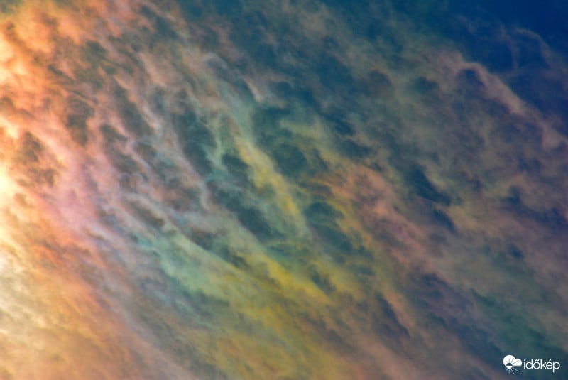 Irizáló felhők 03.04-én Szombathely felett