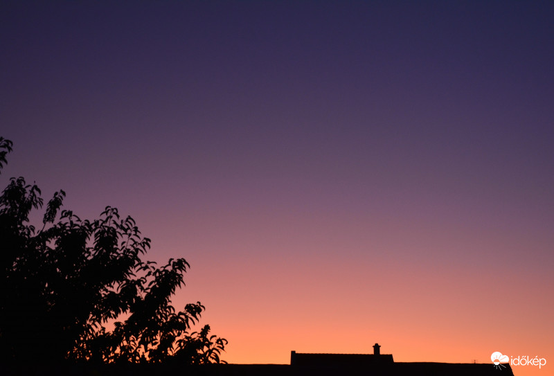 A pirkadat színei 09.05.