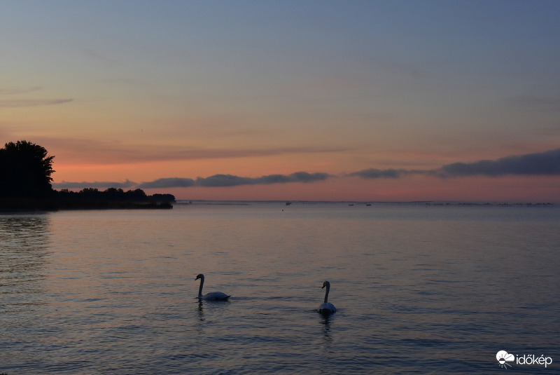 Napkelte 05.24. Vonyarcvashegyen