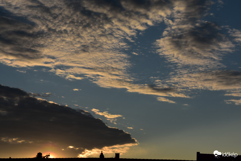 Napkoszorús napkelte Szombathelyen 05.30-án