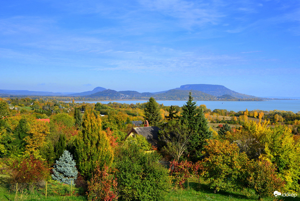 Októberi ősz Balatongyörökön 10.25.