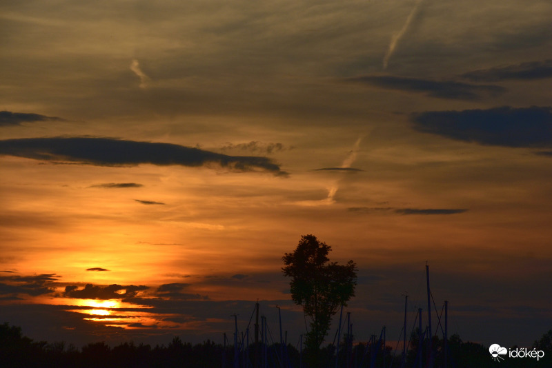Naplemente 06.12-én