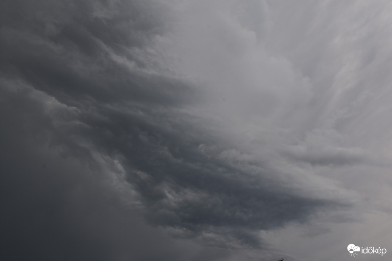 Jelenleg Szombathely felett