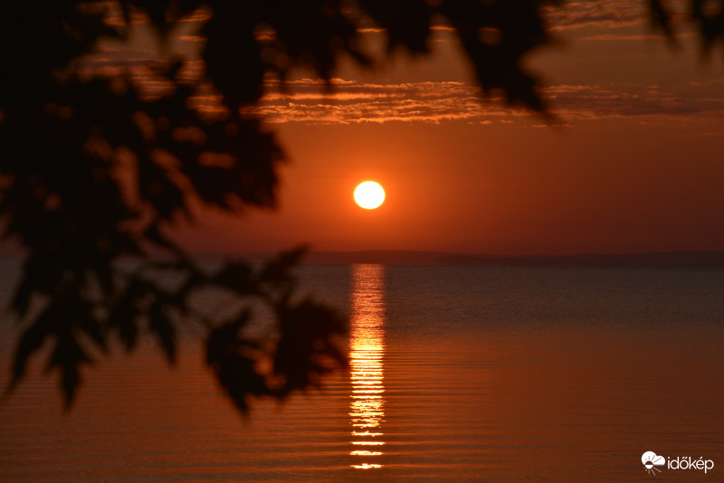 Szeptemberi napkelte Balatongyörökön 09.04..