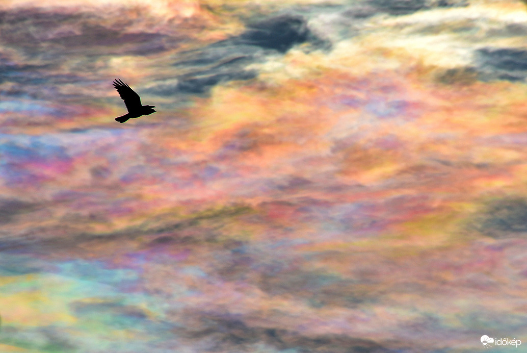 Gyönyörű irizáló felhők ez év utolsó napján Szombathely felett