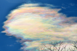 Irizáló felhők Szombathely felett 01.11.