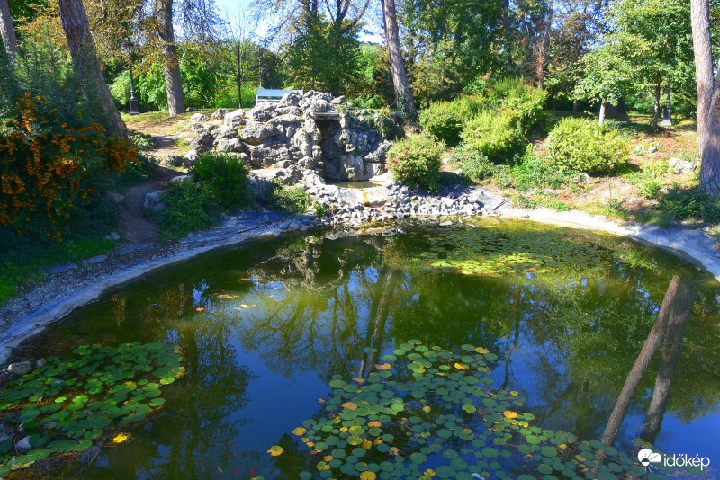 Ősz a keszthelyi Festetics-kastély parkjában 10.01.