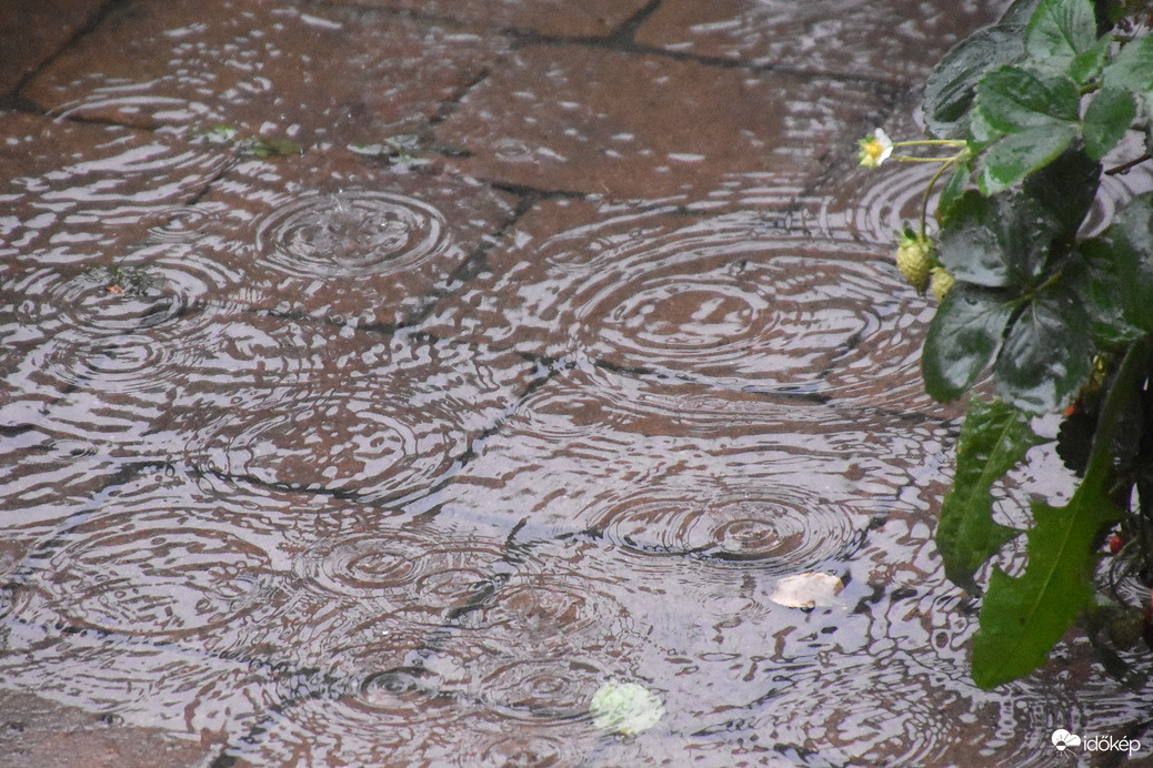 Szombathelyen esik 09.10.