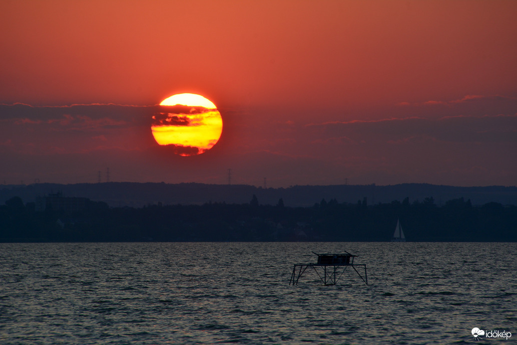 Csodálatos naplemente a Balatonon 06.25.