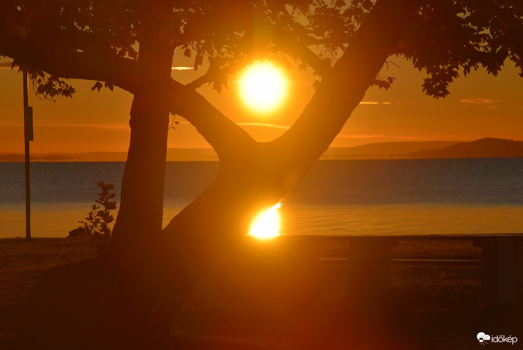 Szeptemberi napkelte Balatongyörökön 09.18.