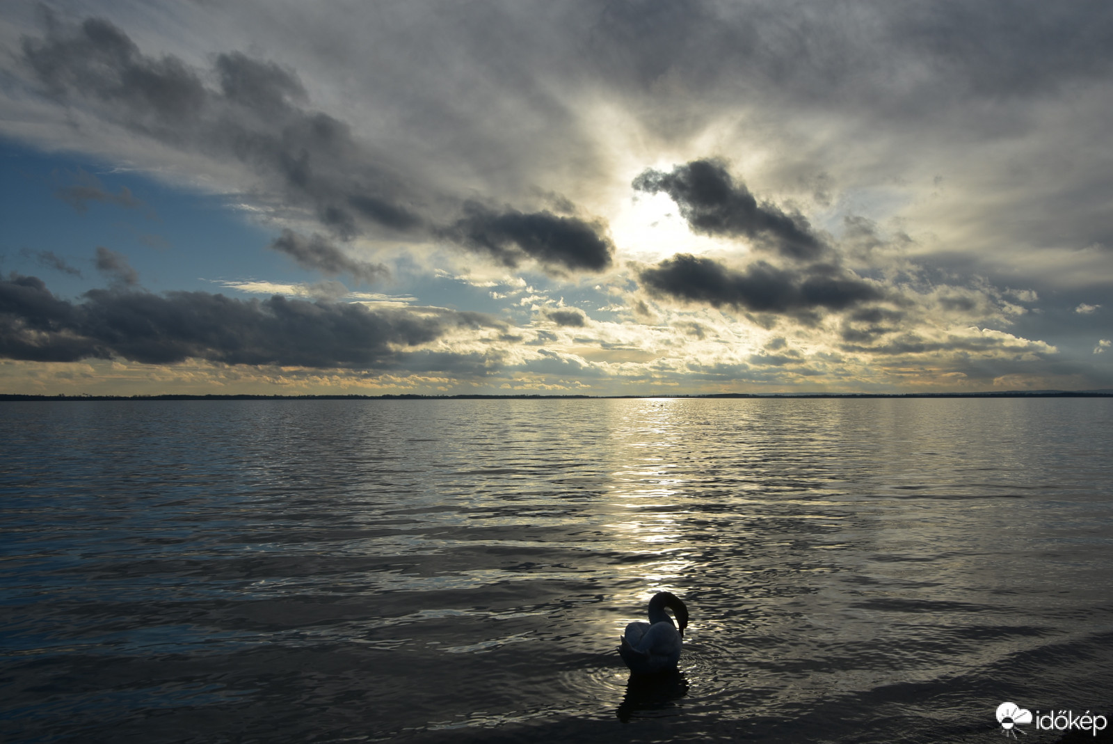 Délutáni napsütés a Balatonon 01.06.