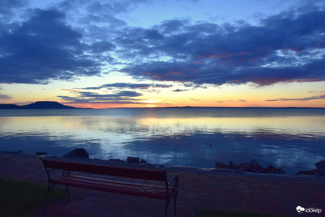 Szeptemberi napkelte Balatongyörökön 09.20.