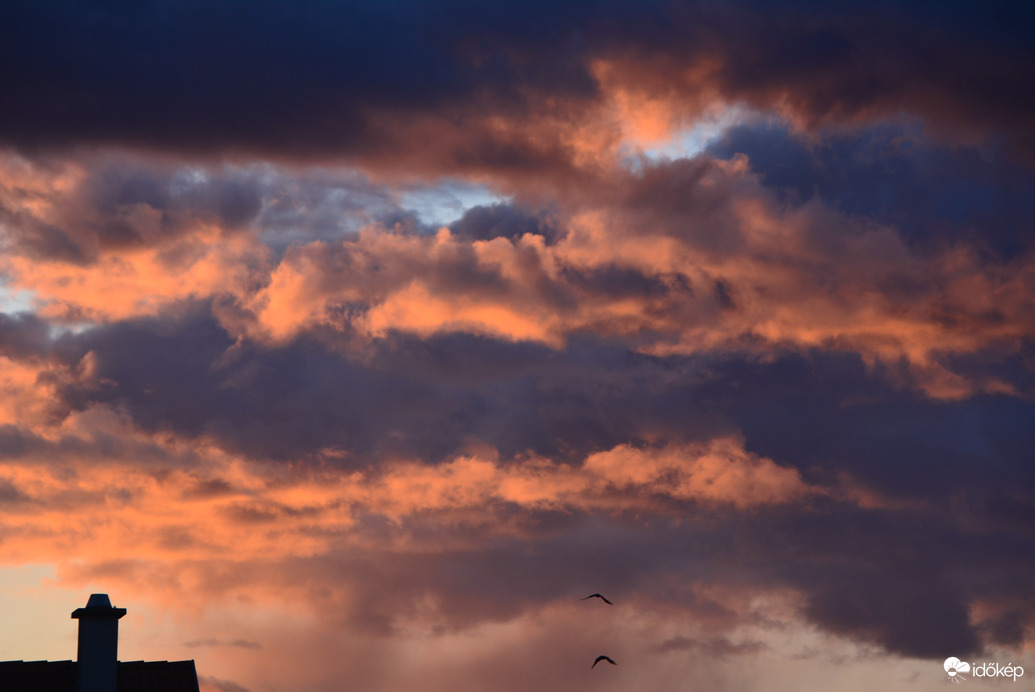 Lángoló napkelte 08.07.