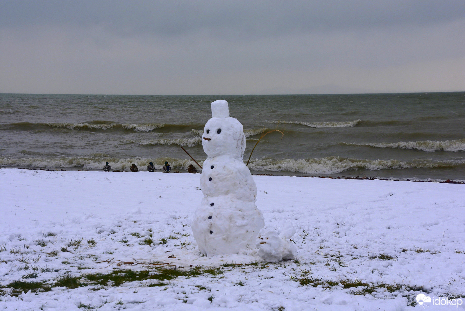 Balatongyöröki hóember 01.31.(Úton voltam)