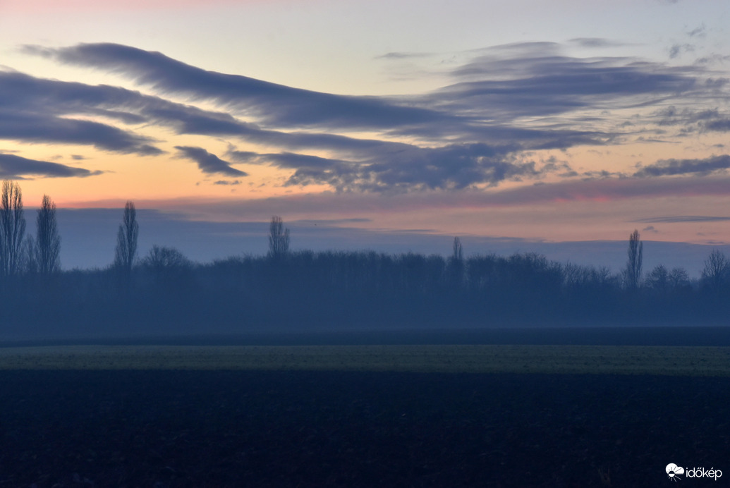 Ködös, felhős reggel Szombathely határában 11.26.