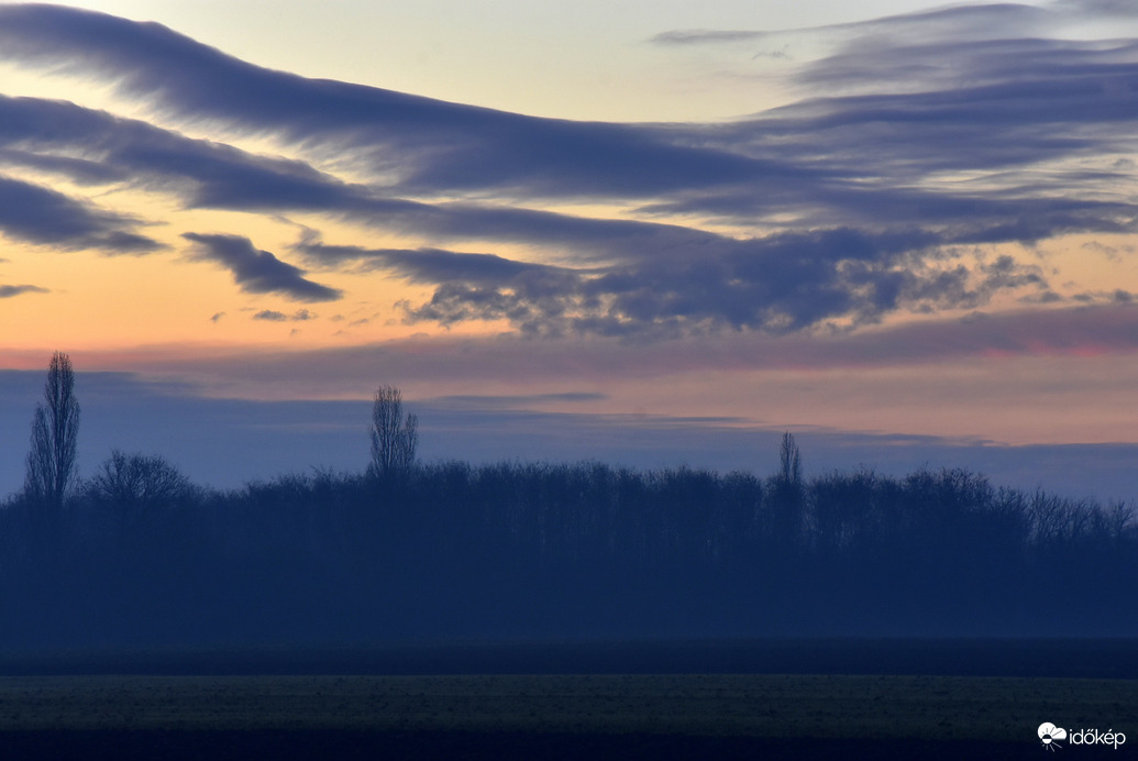 Ködös, felhős reggel Szombathely határában 11.26.
