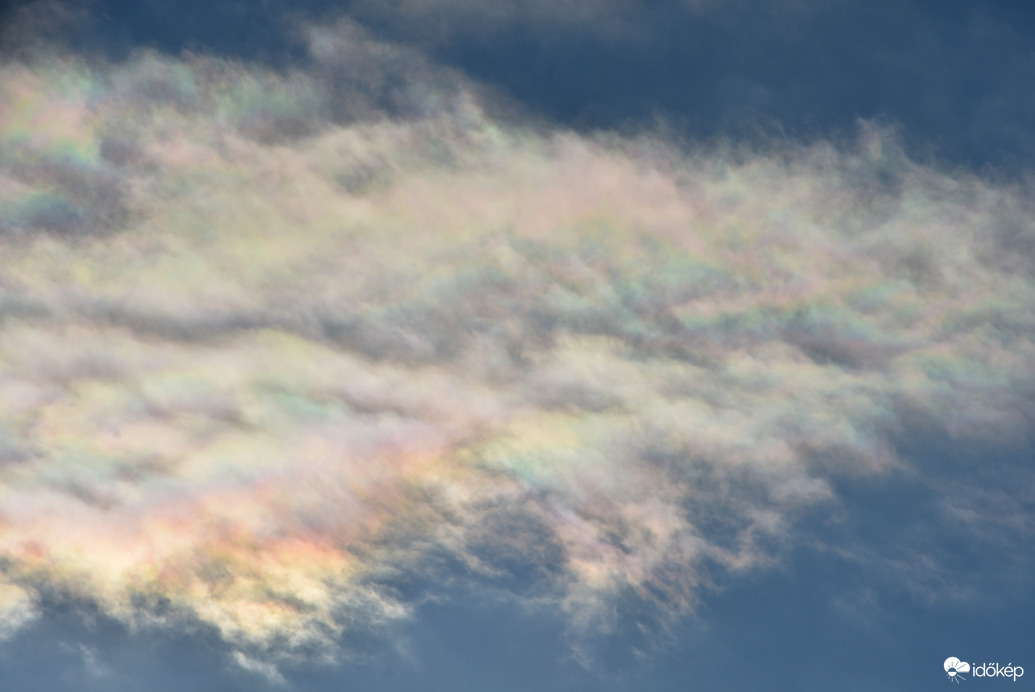 Irizáló felhő Szombathely felett 01.15.